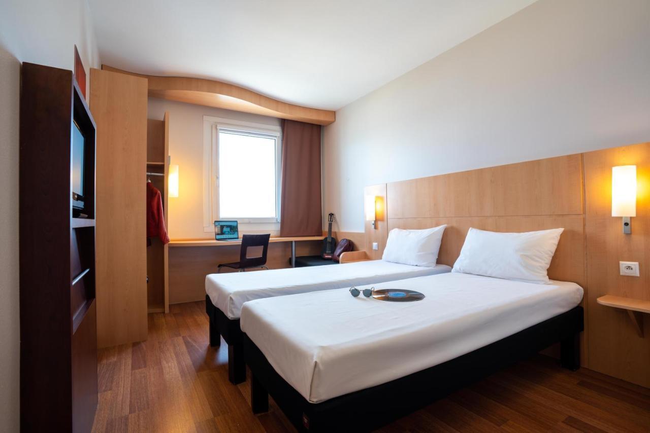 Ibis Hotel Plzen Ngoại thất bức ảnh